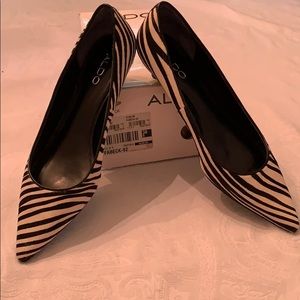 Adorable Aldo zebra print shoes wore twice